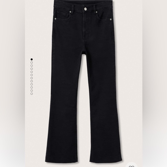 NWOT—Never worn Boot cut cropped jeans with slight flare-Mango - Picture 3 of 7